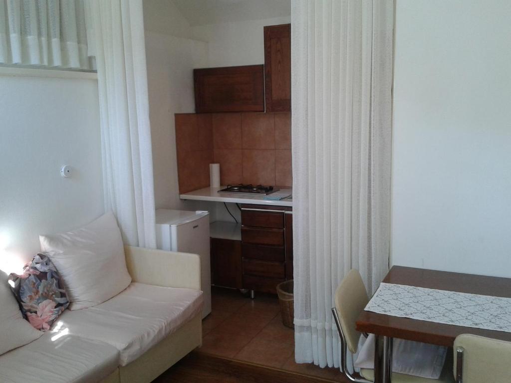 Collins Apartments Pula Cameră foto